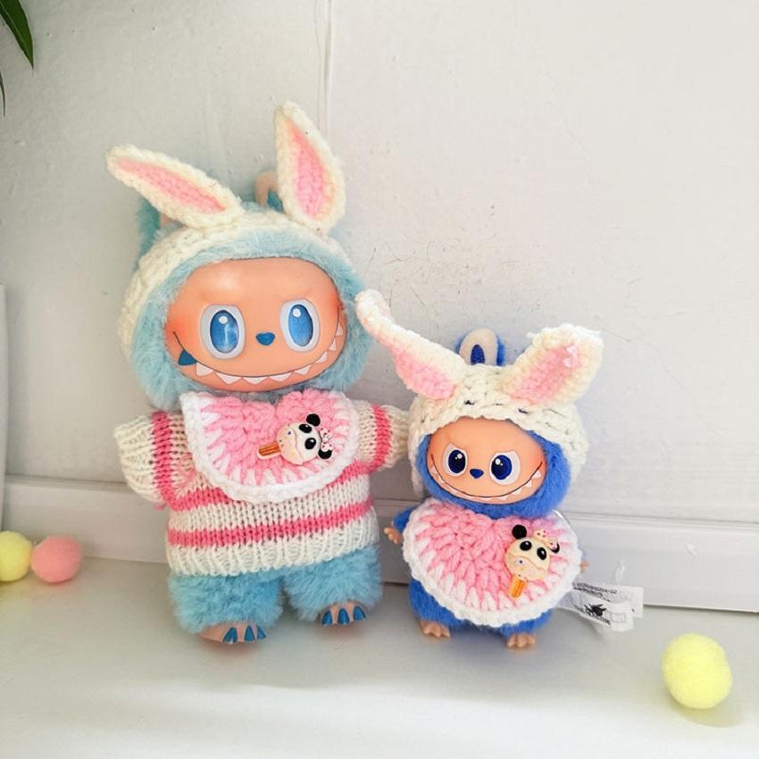 Für Labubu Mini Version 4.0 Niedliche Puppe Frosch Strickkleidung Mode Umhang Outfit Accessoires Party Rosa Hasen Stirnband Geschenke