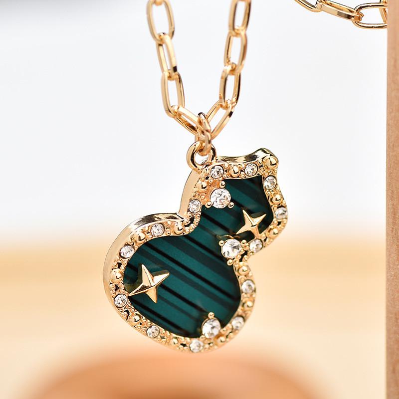 Stunning Titanium Steel Starry Gourd Necklace For Men And Women With Elegant Design