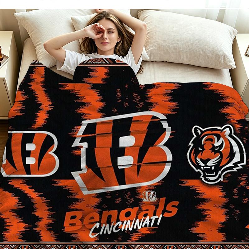 Cincinnati Bengals Print Flannel Blanket High Quality Warm Comfortable Cover for All Seasons Perfect for Gifts Home Decor