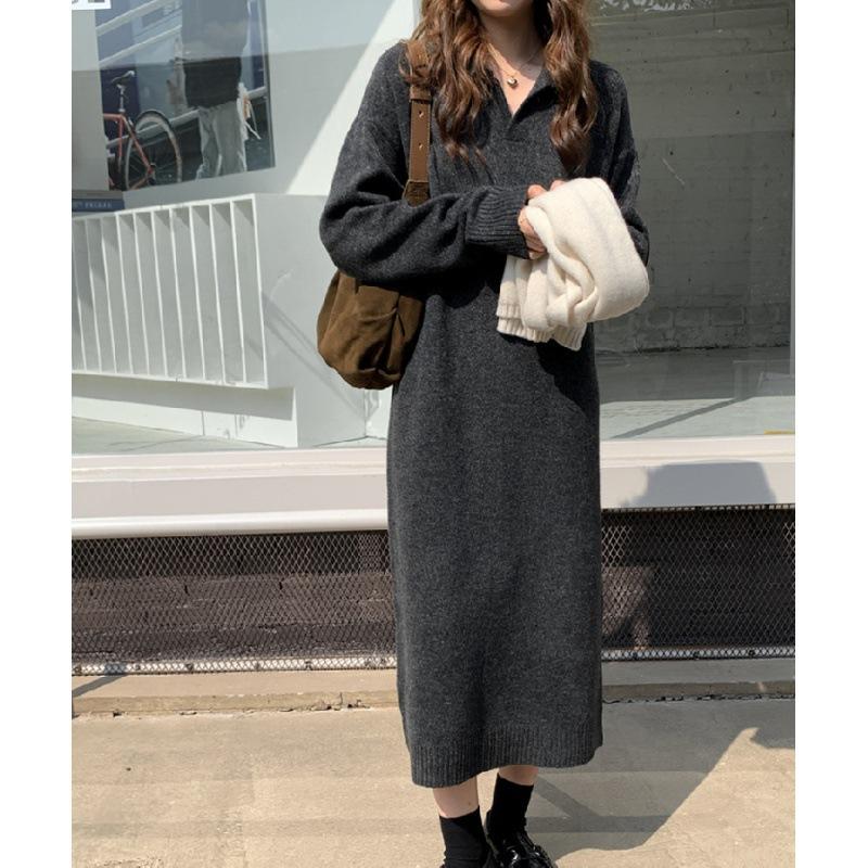 LYRIA Solid Color Polo Neck Turtleneck Dress, New Autumn and Winter Style, Suitable for Overcoats, Long Knee-length Loose Thick Knitted Sweater Dress.