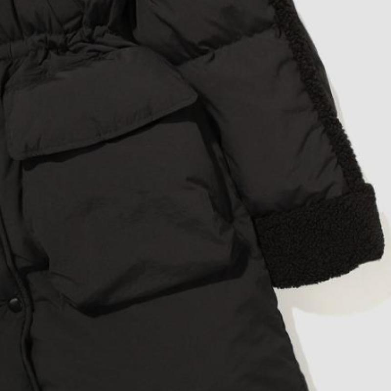 W Bobble Mustang doWn