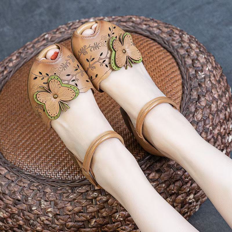 

2025 Лето Новые Этнические Сандалии Женские Мягкая Кожа Средний Каблук Мягкая Подошва Удобные Полые Туфли для Мамы Толстый Каблук Туфли с Открытым Носком 40 хаки