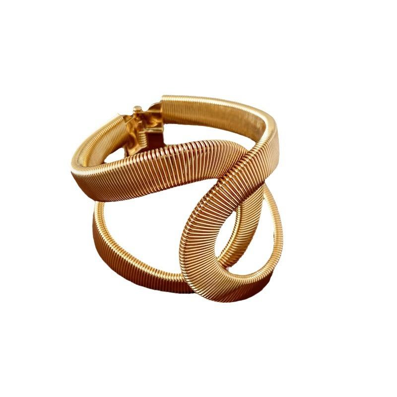 European and American Metal Flower Bracelet Exaggerated Niche High-end Bracelet Arm Ring Design Temperament Jewelry