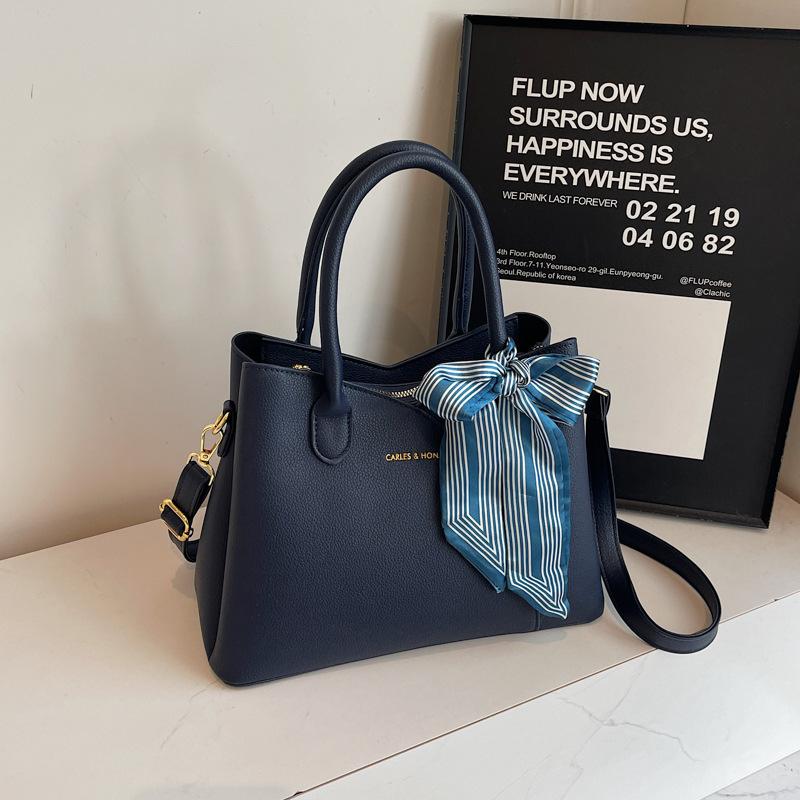 Autumn and winter high-end fashion silk scarf contrasting color temperament handbag shoulder messenger women's bag