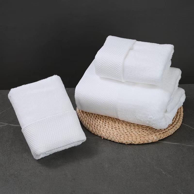 Luxury Cotton Absorbent Bath Towels - Thickened for Hotel & Guesthouse Use Four-Star Face Towel 35*35cm 60g