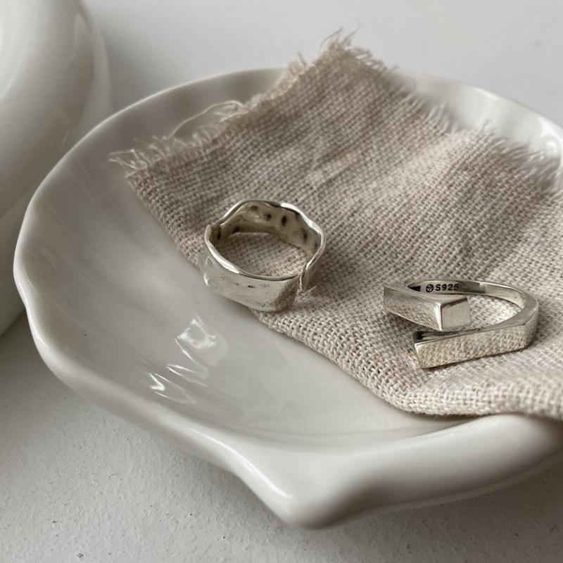 Su Chuang S925 Sterling Silver Geometric Wave Cross Square Ring for Women - Cool Niche Design for Index Finger.