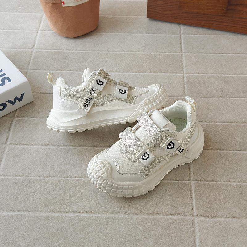 2026 Spring/Autumn Kids' Versatile Sports Shoes: Breathable Leather for Girls, Soft Sole for Boys