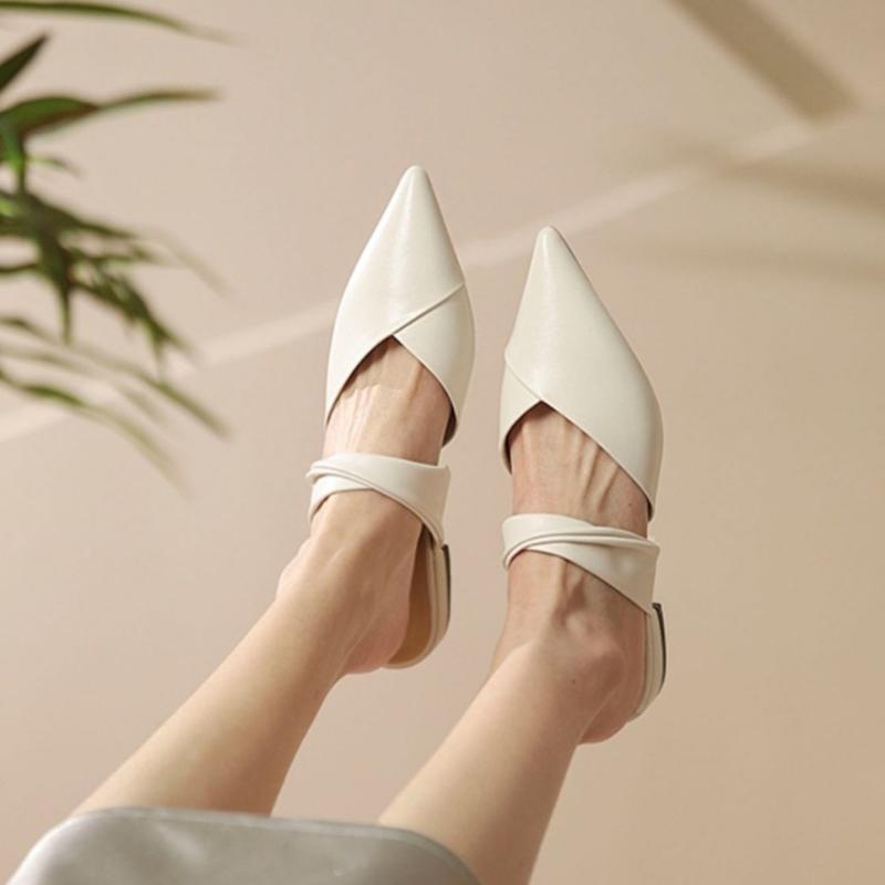 Fashion Shoes Mules Women 2025 Cover Toe Ladies' Slippers Low Pantofle New Pointed Flat Summer Slides Rome PU Hoof Heels Scandals