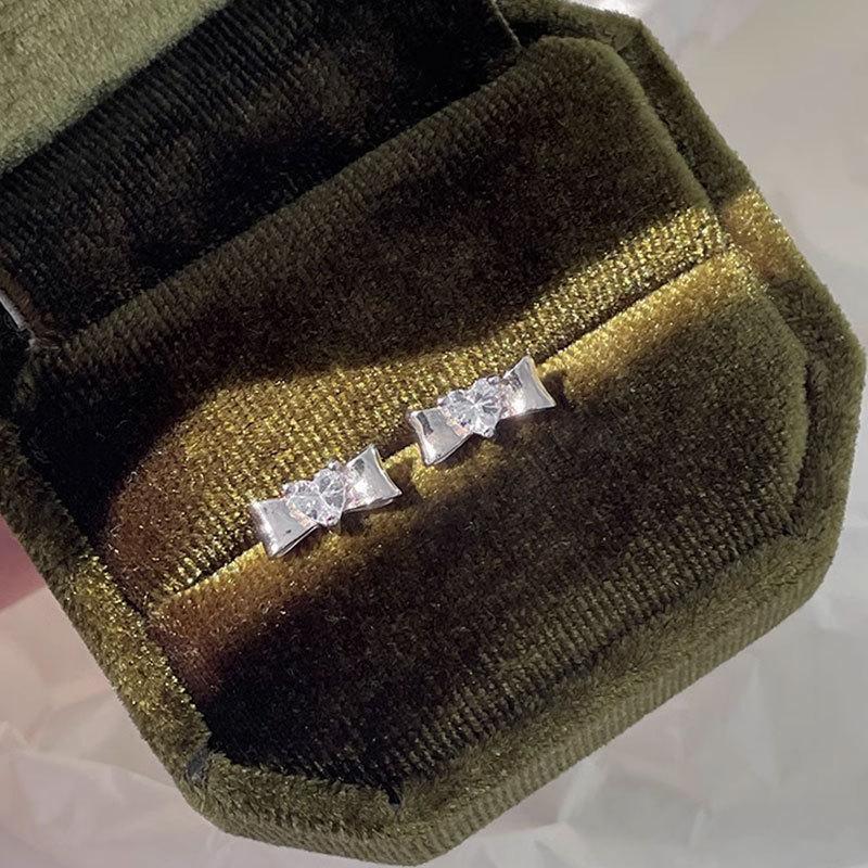 Bow Love Earrings for Women with Niche Design Sense High-end New Style