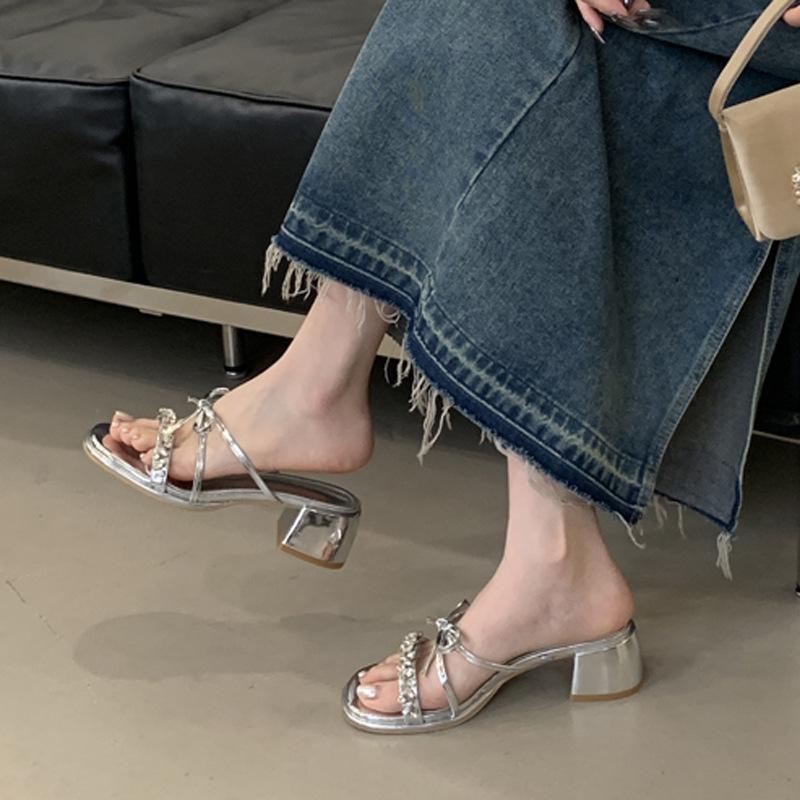 Sandals Women's Summer New Style Silver Rhinestone Bow Open-toed Niche Design Thick-heeled Slippers