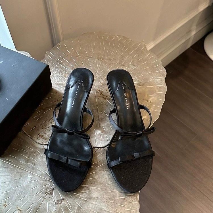 

French bow-tied cool slippers women s 2025 summer European station square head open-toed stiletto one-word strap high-heeled slippers women 35 чёрный