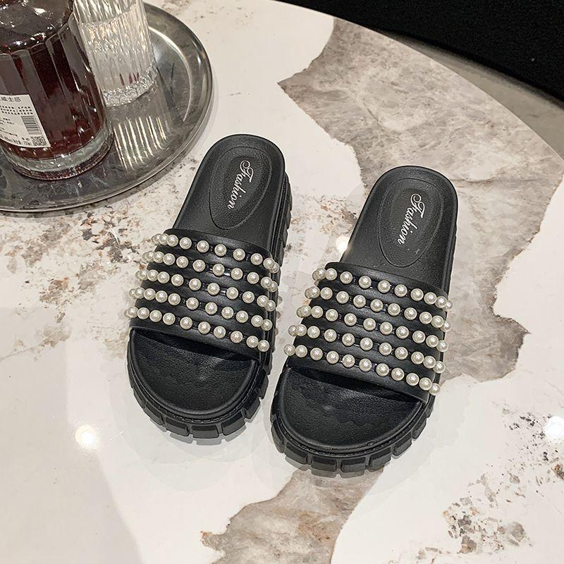 Xiaoxiangfeng soft bottom cool slippers women's outer wear 2025 summer and autumn new fashion versatile muffin thick bottom pearl ins tide