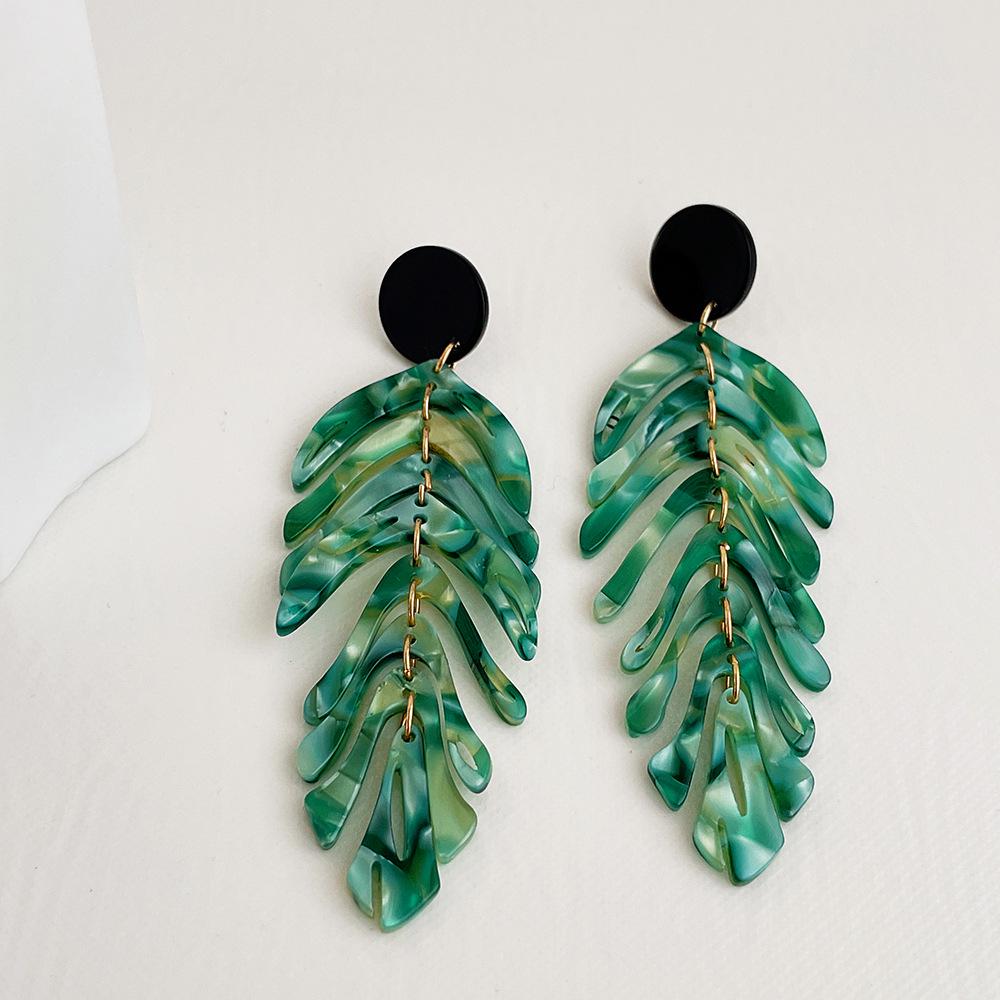 Retro Acrylic Leaf Earrings: Exaggerated Long Tassel Studs with European & American Design