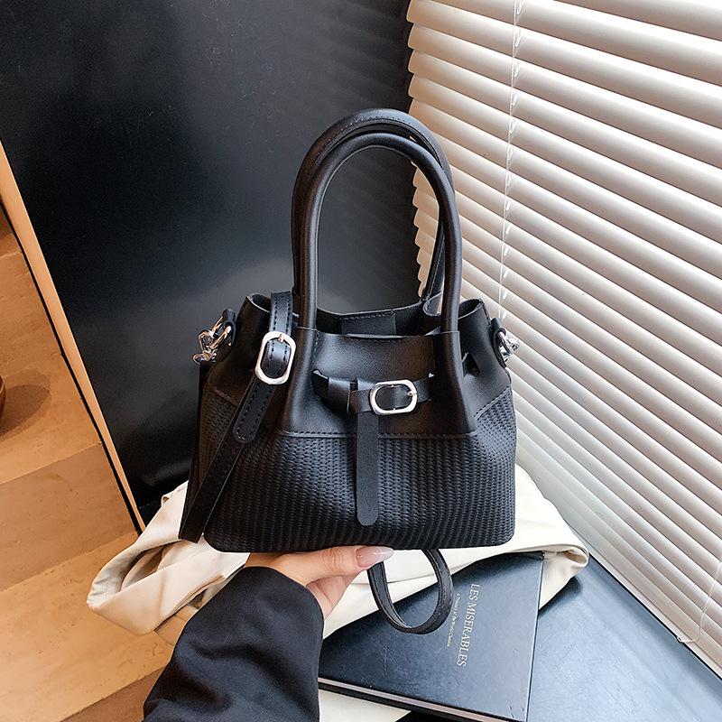 Textured Handbag Summer New Women's Bag Niche Shoulder Bag Fashion Woven Crossbody Bucket Bag