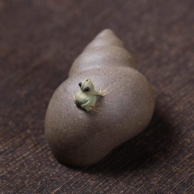 Purple Sand Tea Pet Water Spray Frog Snail Small Ornament Handmade Snail Tea Set Tea Tray Sculpture