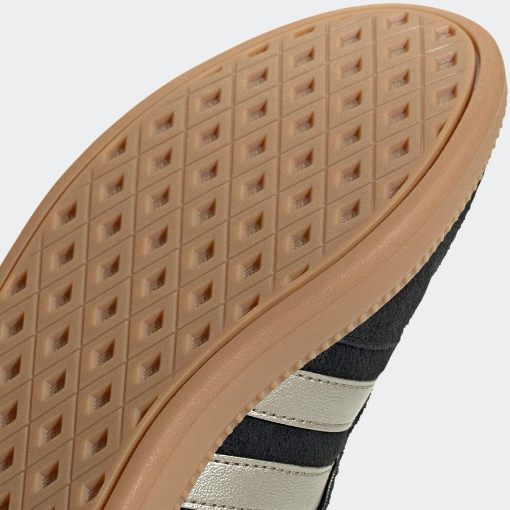 Кроссовки Adidas Breaknet Sleek Women cblack cybemt gum3