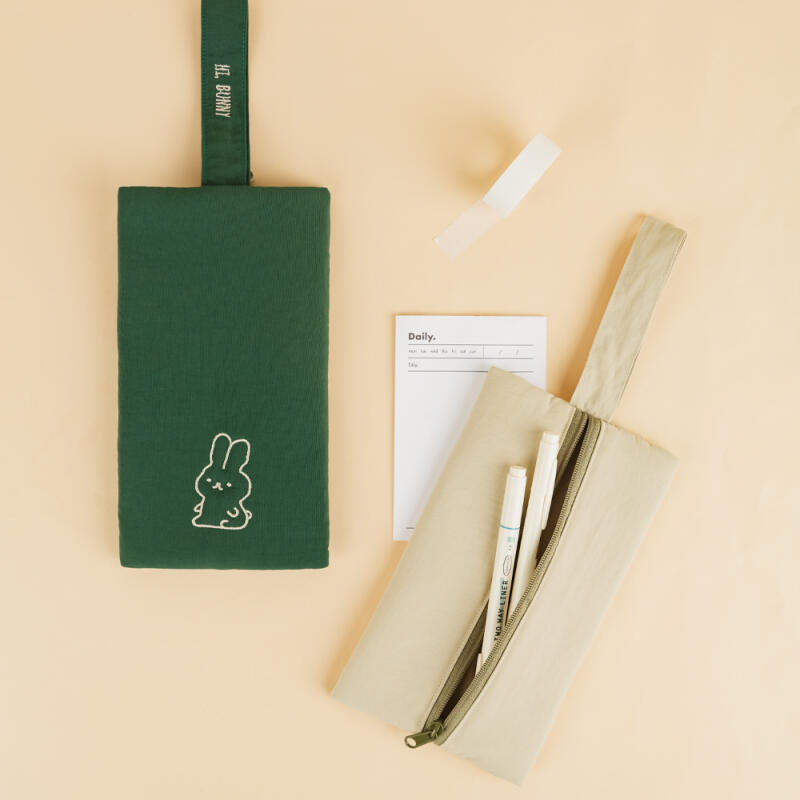 Airy Strap Pouch - Hello, Rabbit