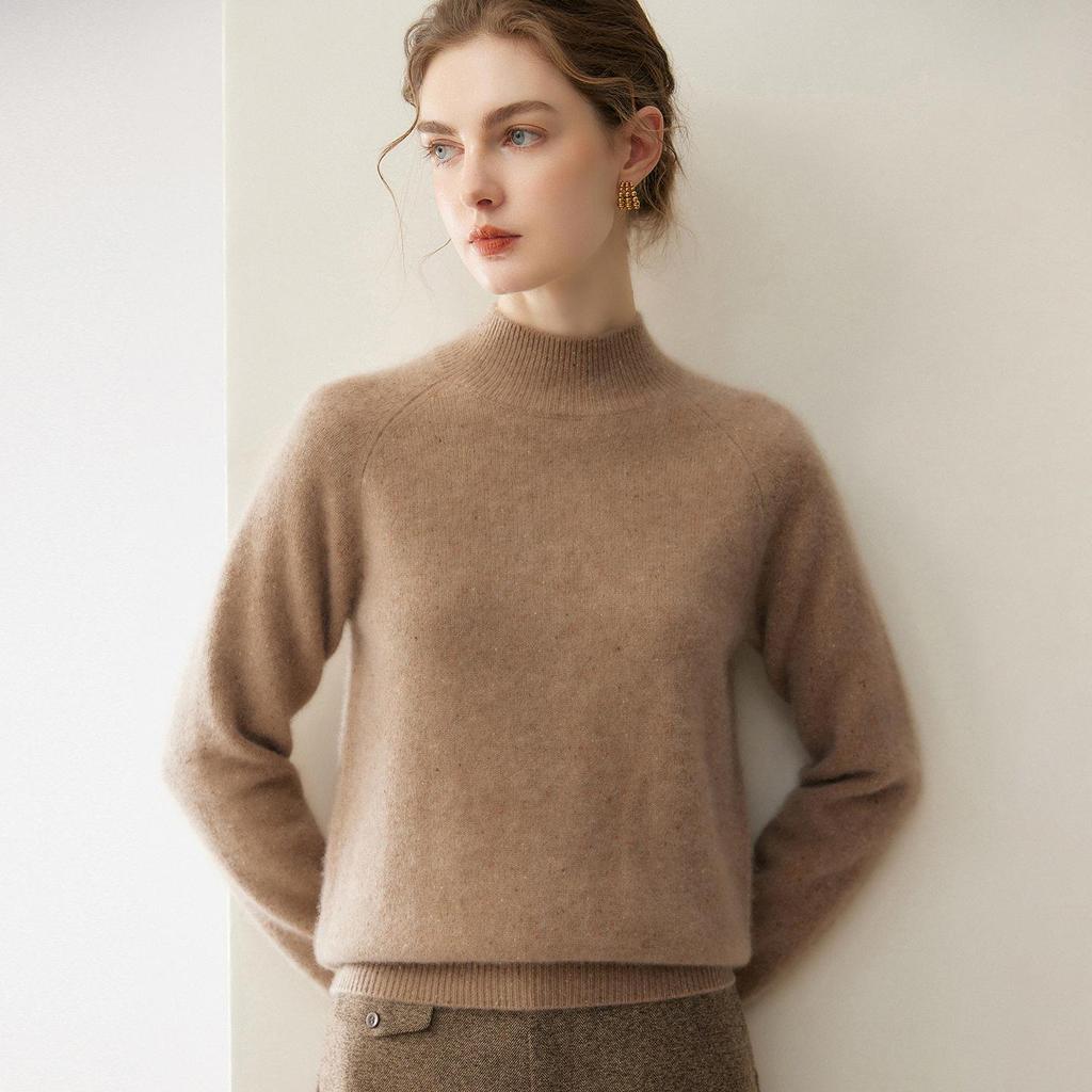 Women's Half-High Neck Cashmere Sweater - Raglan Sleeve, Colored Dot Yarn, Fashionable & Versatile for Autumn/Winter.