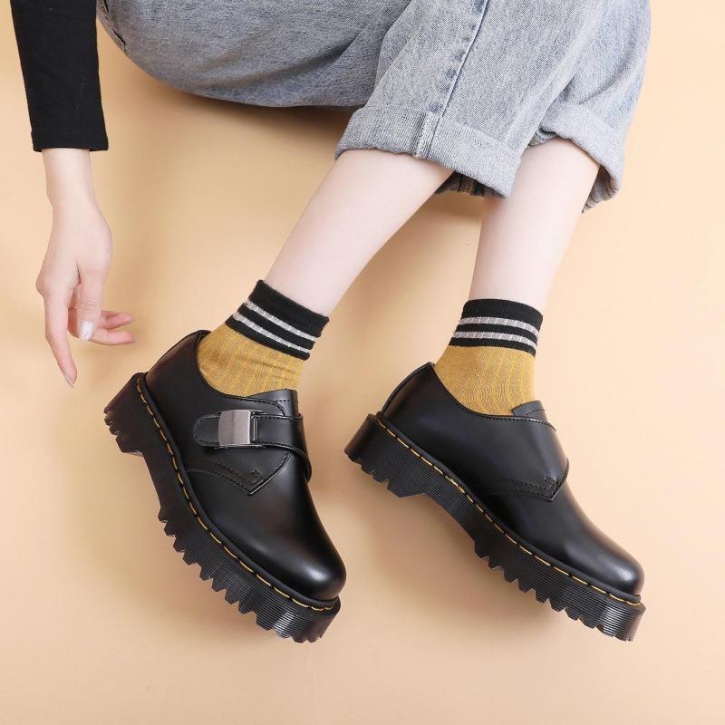 1 Thick-soled low-top small leather shoes buckle women's leather leisure students