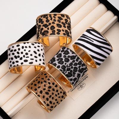 Wide Version Leopard Print Coffee Color Exaggerated Bracelet Fashion Personality Trend Creative Bracelet Style Unique Jewelry