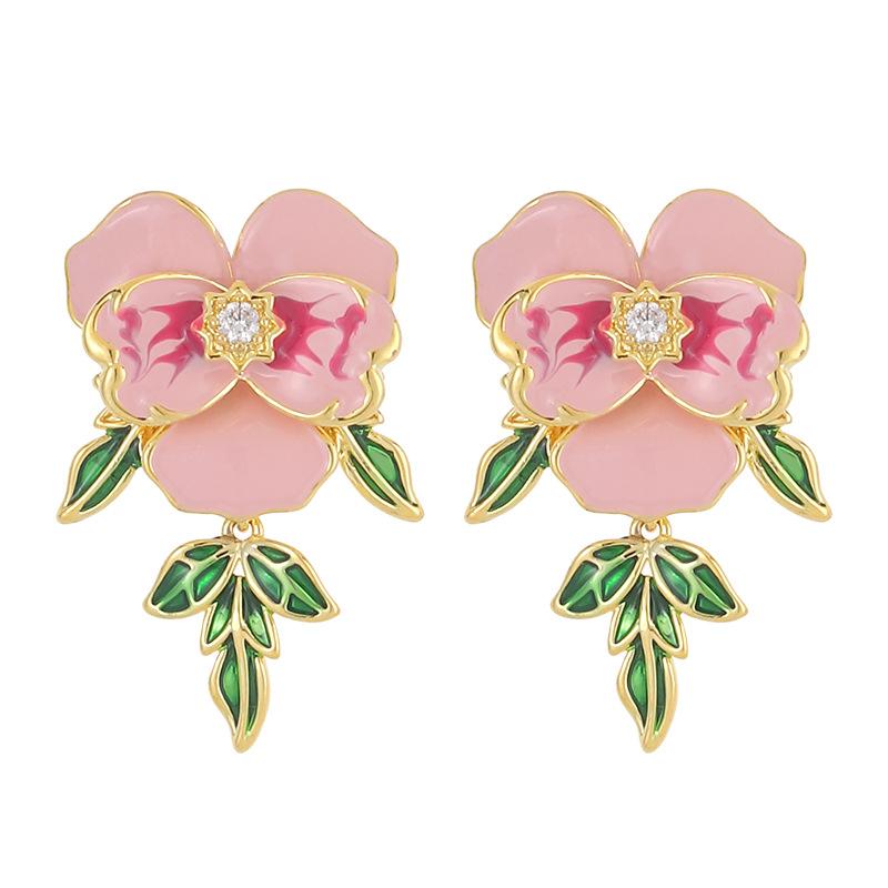 French gentle temperament small fragrant wind dripping oil three-dimensional flower stud earrings light luxury high-end national style niche earrings