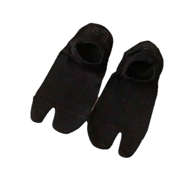 Silk Stockings for Children with Two Toes, Boat-shaped, with Mesh Design for Ventilation, Anti-odor and Sweat Absorption.