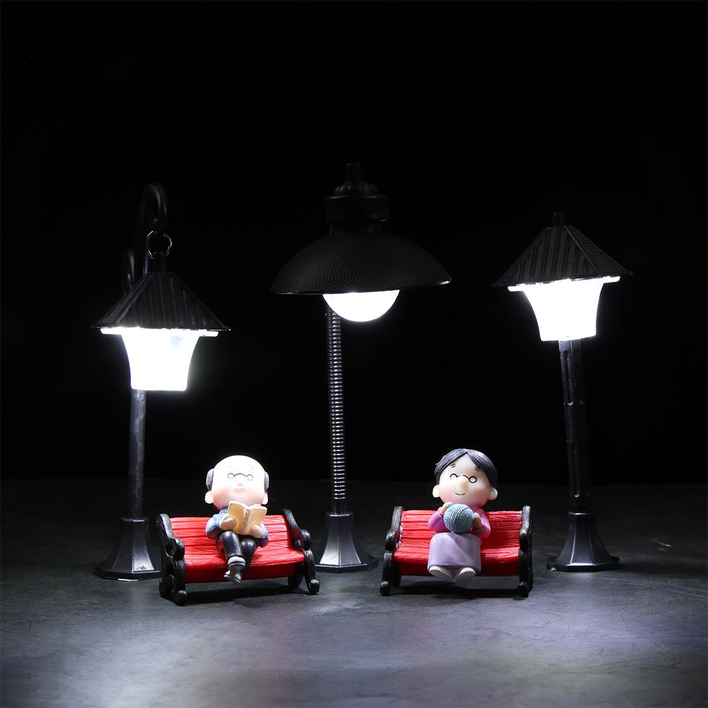 Vintage Micro Paisagem Decoração de Casa Lâmpada de Rua Estatueta Luz de Rua Luz de Estrada Modelo Miniaturas