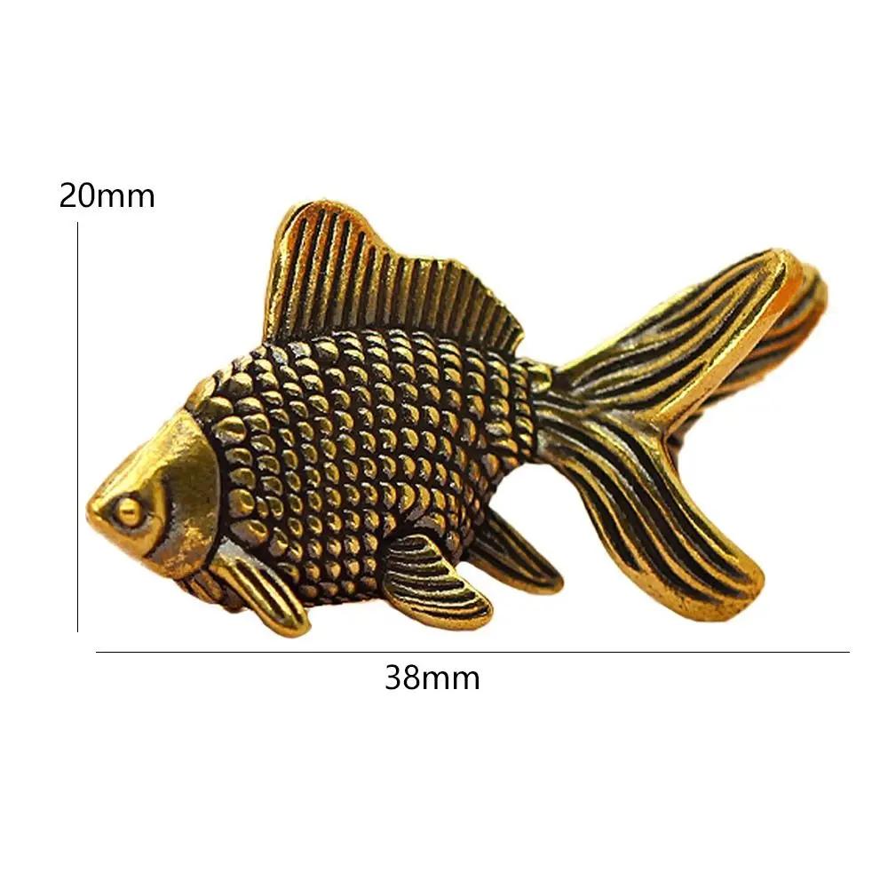 Cute Vintage Brass Goldfish Statue Ancient Elegant Goldfish Figurines Lifelike Exquisite Lucky Charm Animal Sculpture Halloween