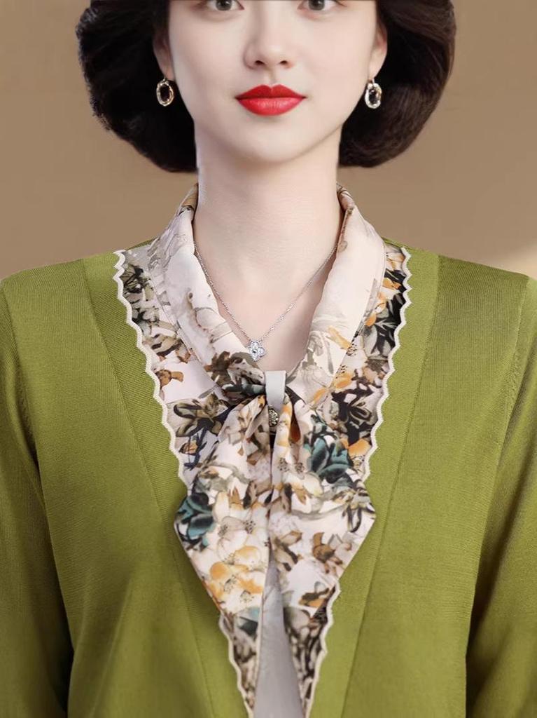 Mom's 2026 Stylish Spring T-Shirt: Faux Two-Piece Autumn Blouse for Middle-Aged Women