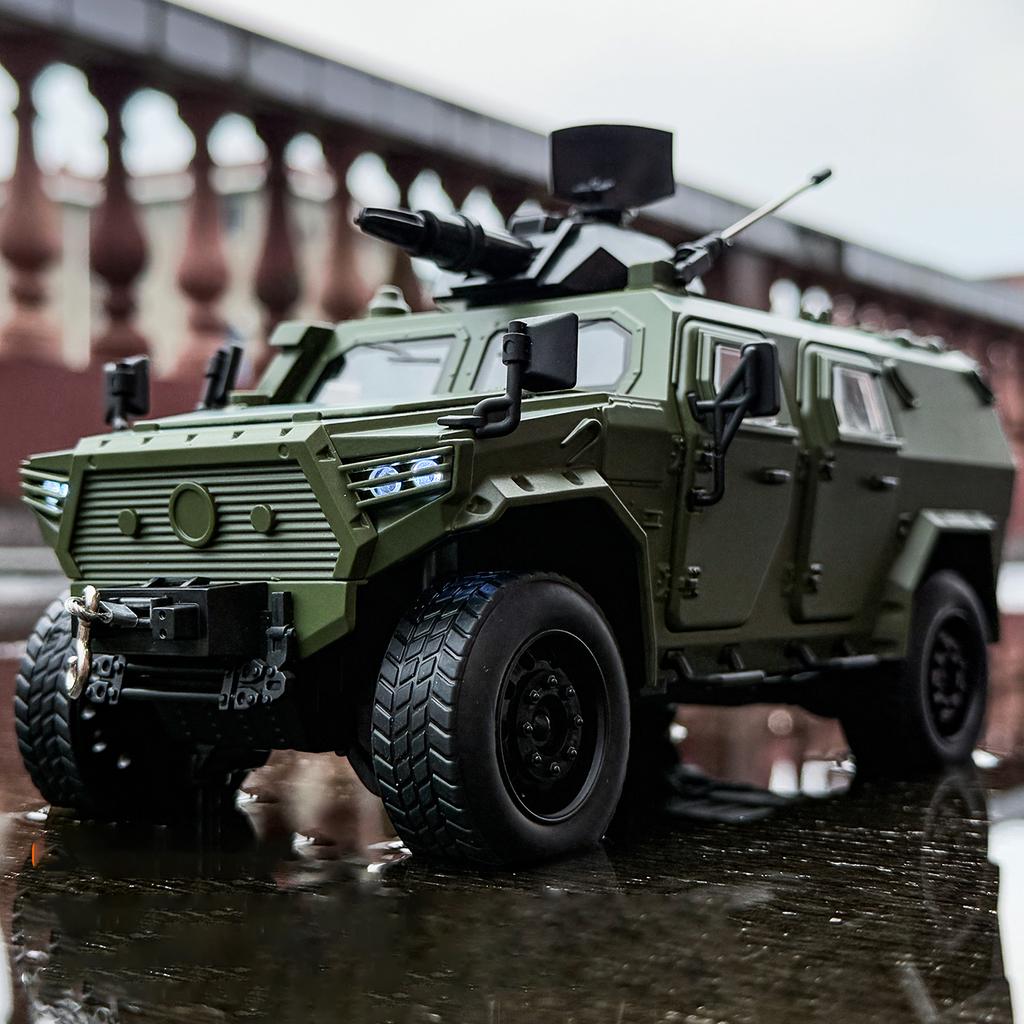 1/20 Armored Vehicles Anti Riot Vehicles Alloy Die Cast Toy Car Model Sound and Light Children's Toy Collectibles Birthday Gift