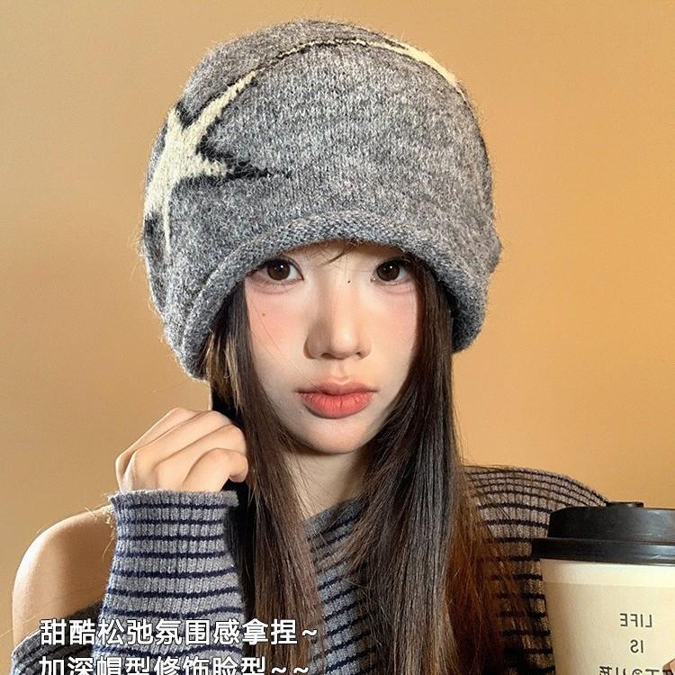 Versatile stack hat female retro fashion show face small casual cold hat big head circumference loose warm bag head hat