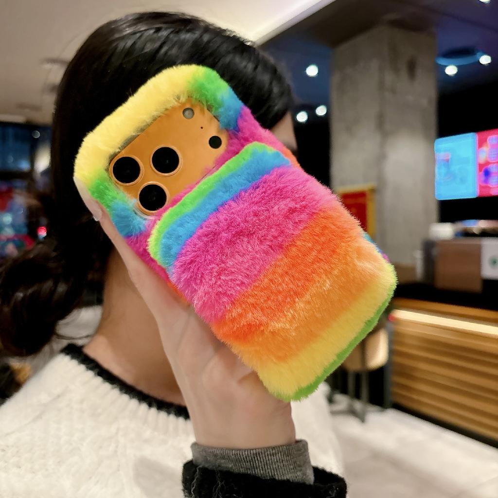 Für iPhone 17 Pro Regenbogen Flauschige Handyhülle Winter Warm Handschlaufe TPU Abdeckung