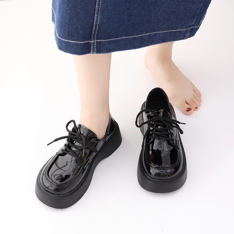 Black Steppable Heel Small Leather Shoes Women's 2025 Autumn New Retro Black Versatile Lace-Up Student Platform Loafers