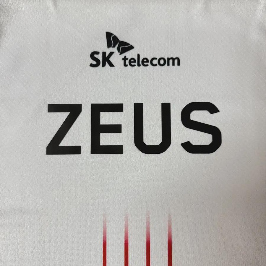 

Футболка чемпионата мира Skt T1 Zeus 2024 L