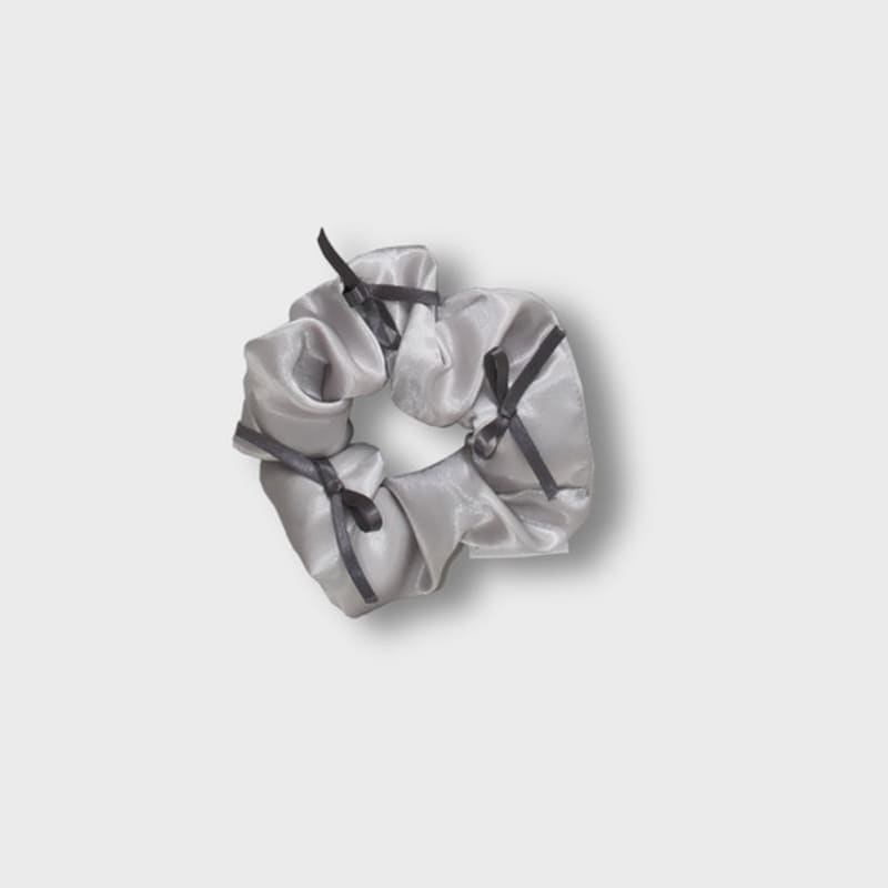 46month Ribbon Scrunchie_satin Silver