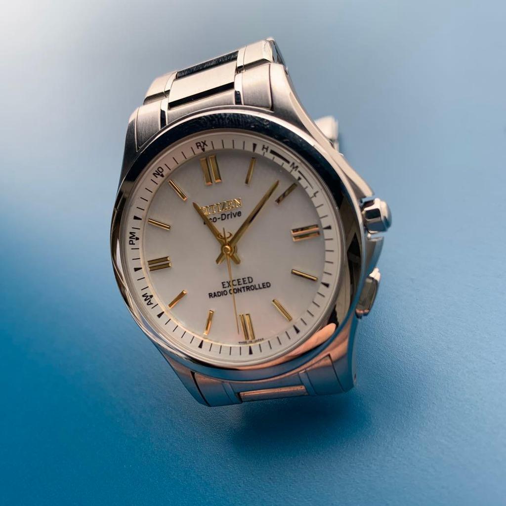 Used Citizen Exceed Mother-of-pearl Radio Wave Solar Beautiful Used Condition Titanium Duratect