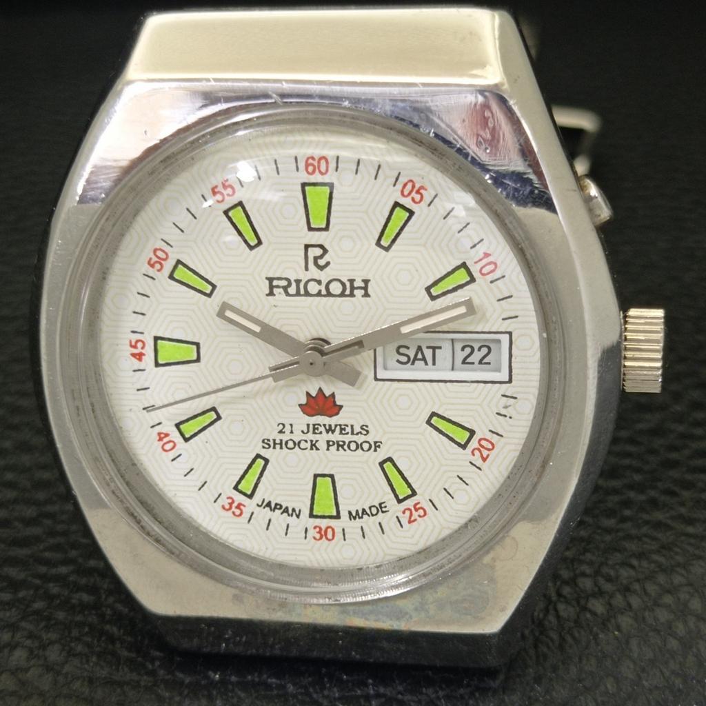 VINTAGE RICOH R31 AUTOMATIC JAPAN MENS WHITE COLOR DIAL WATCH A701947-5 R207-a701947