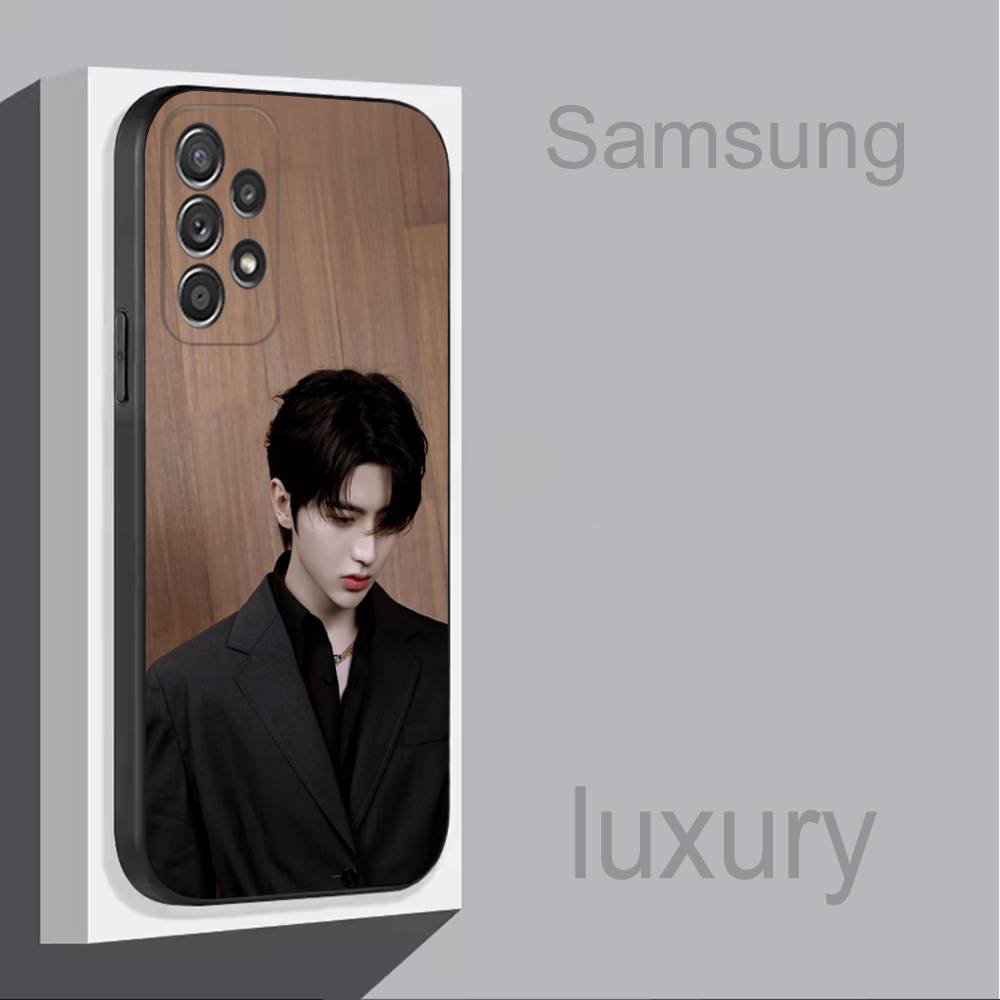 KUN Actor Chinese Phone Case For Samsung S 25,24,23,22,30,21,10,9,Ultra,Plus,Lite,FE,4,5G Black Soft Case