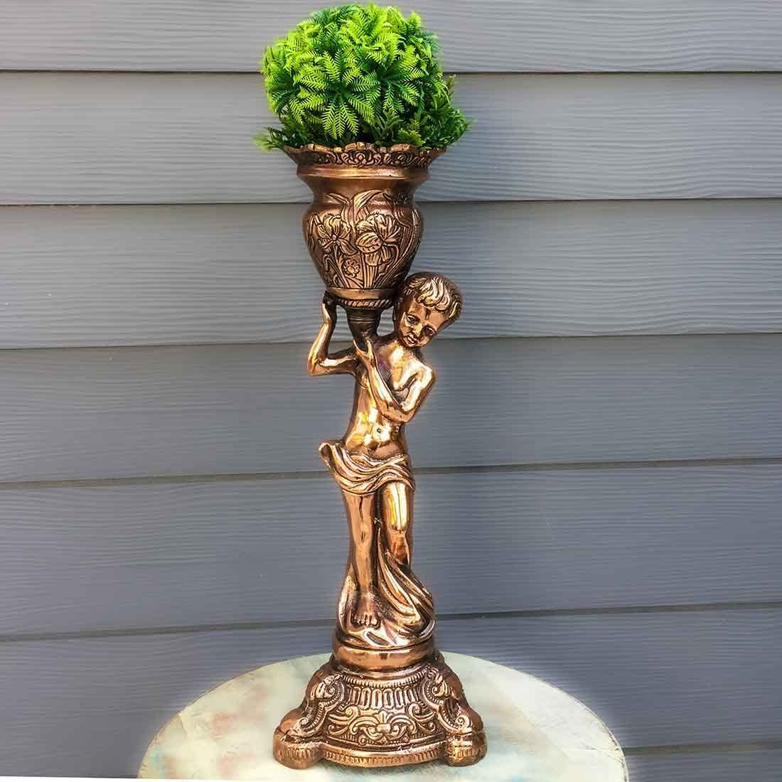 

Handcrafted Metal Corner Vase on Big Boy s Shoulder, 18 Inch, Brown