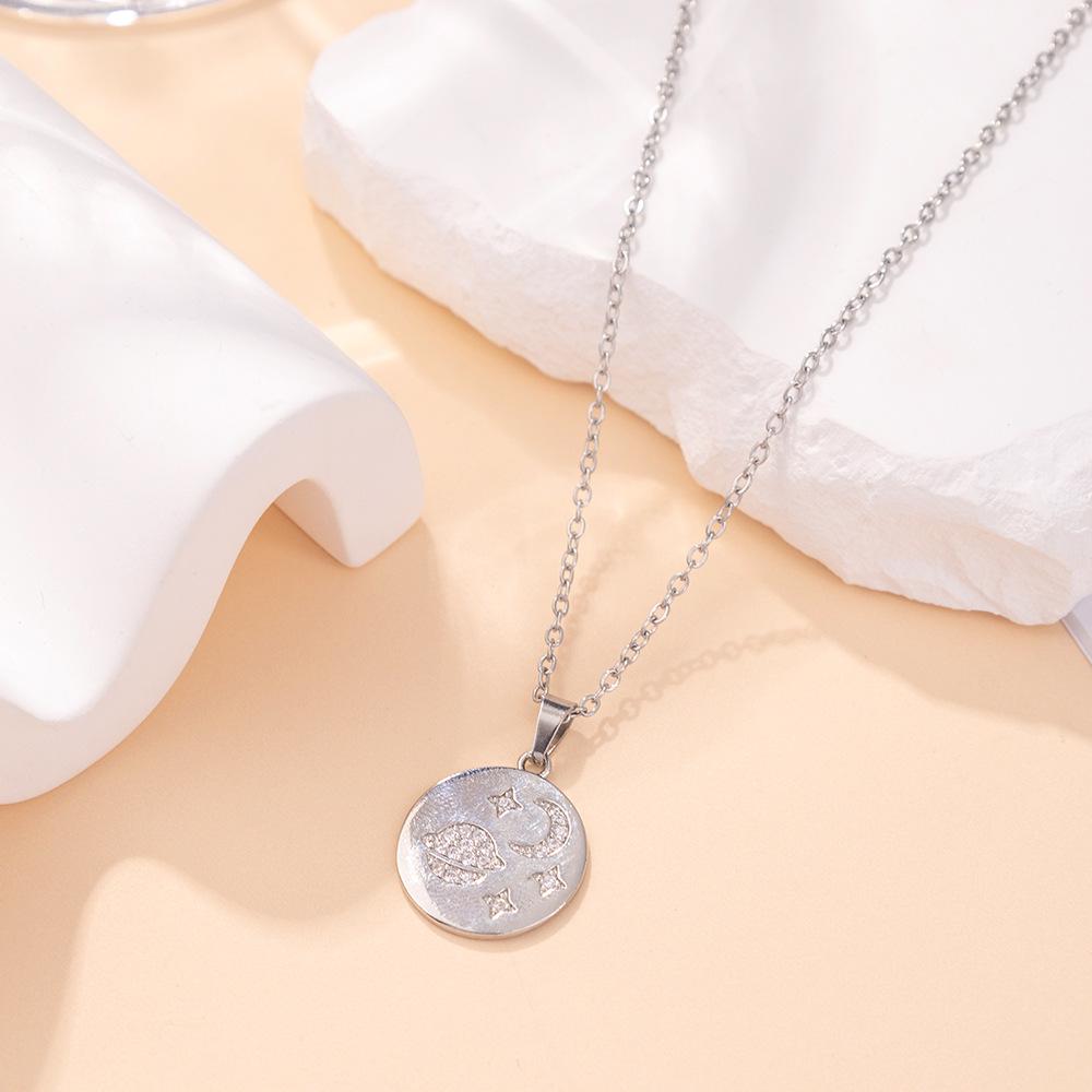 Women's Titanium Steel Clavicle Necklace: Light Luxury Zircon Diamond Fashion