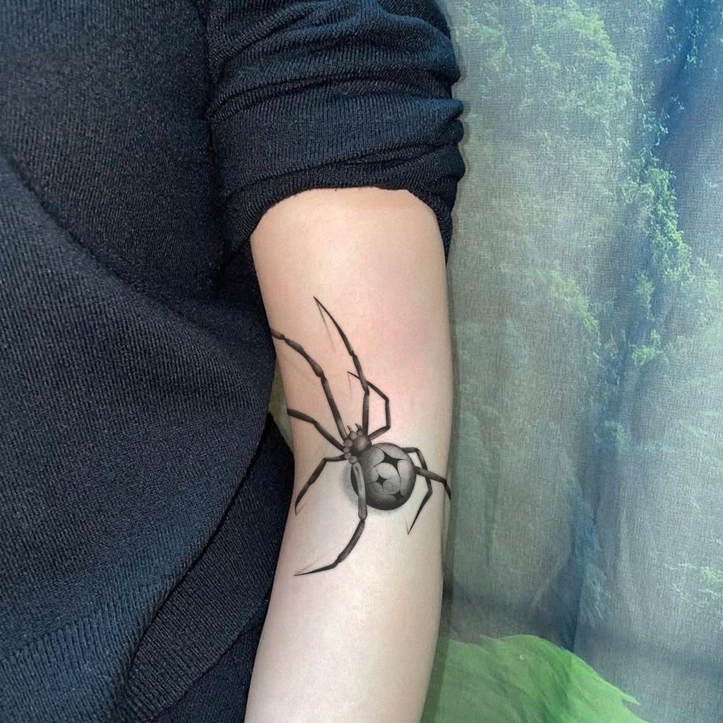 Simple And Stylish Dark Babes Y2K Stars Spider Arm Tattoo Sticker