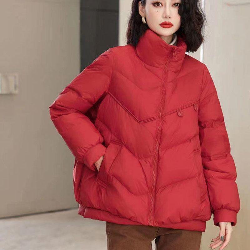 

Новое женское короткое пуховое зимнее пальто свободного кроя в корейском стиле - миниатюрное, теплое, универсальное и стильное. S 80-120 lbs красный