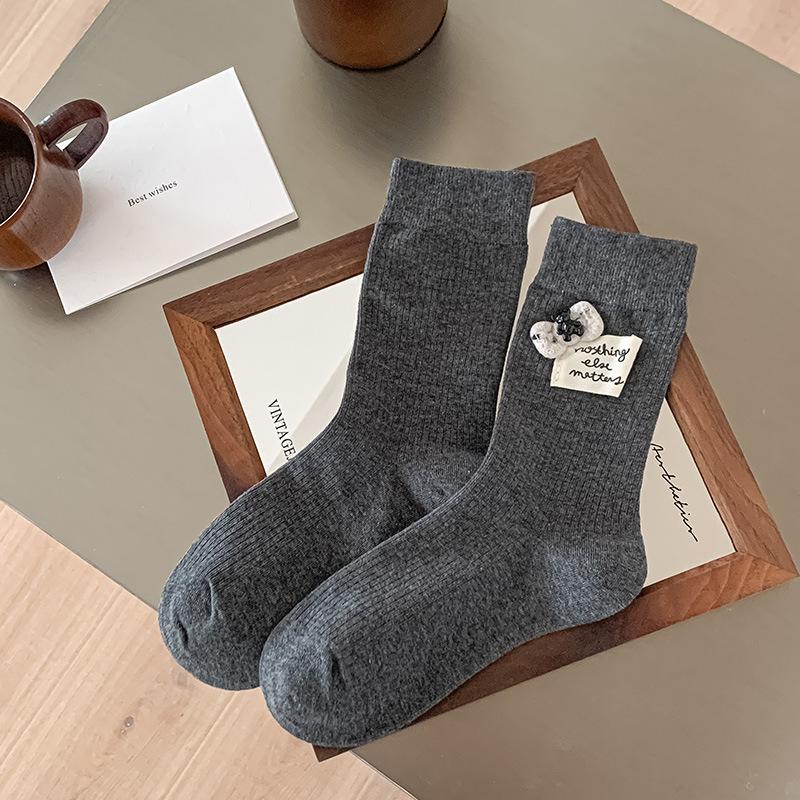 

Женские весенне-осенние стерео носки-трубы с плюшевым мишкой и бантом, тканевая этикетка, бесшовные 1 pair темно серый