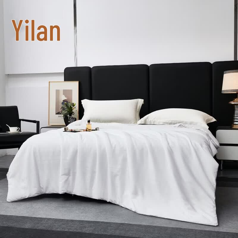 YILAN Jacquard Mulberry Silk Quilt
