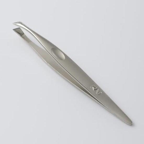 KAI Groom Slanted Tweezers Silver Notch Eyebrows Made Japan HC3043