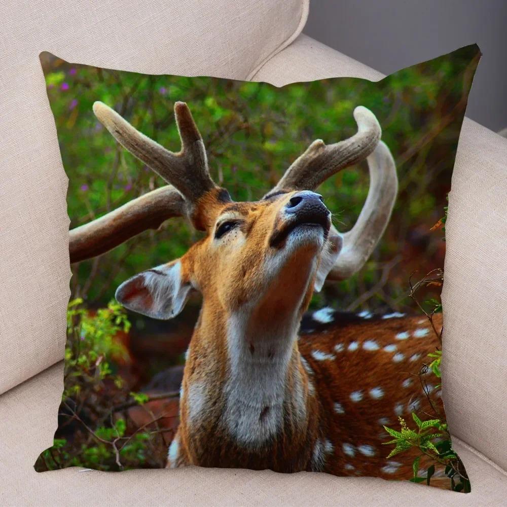 Home Decor Deer In Nature: Realistic Wildlife Cushion Covers Pattern Cushion Cover Suitable For Sofa Bedroom Car Pillow Cover
