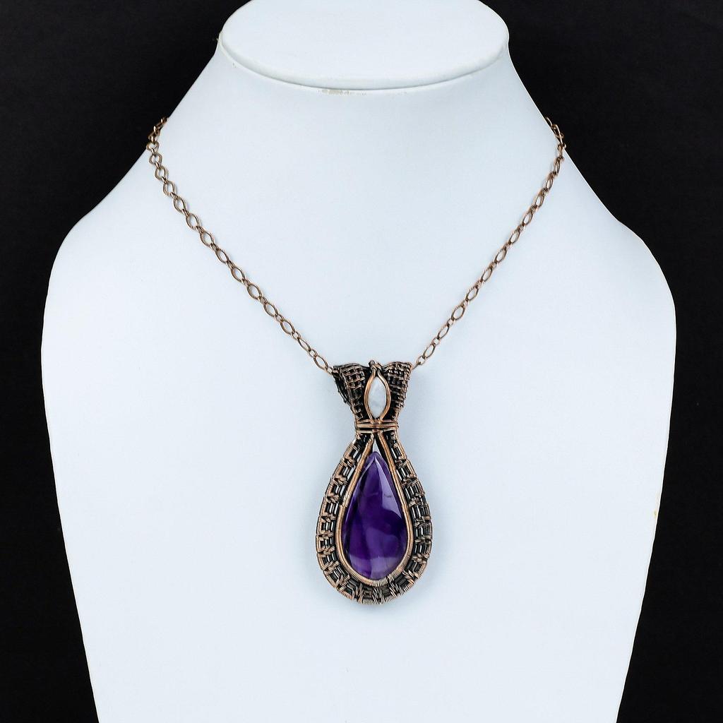 Ametystový přívěsek Drahokam Šperky, Přívěsek omotaný měděným drátem 999, Dárek pro ženy Ručně vyrobený přívěsek