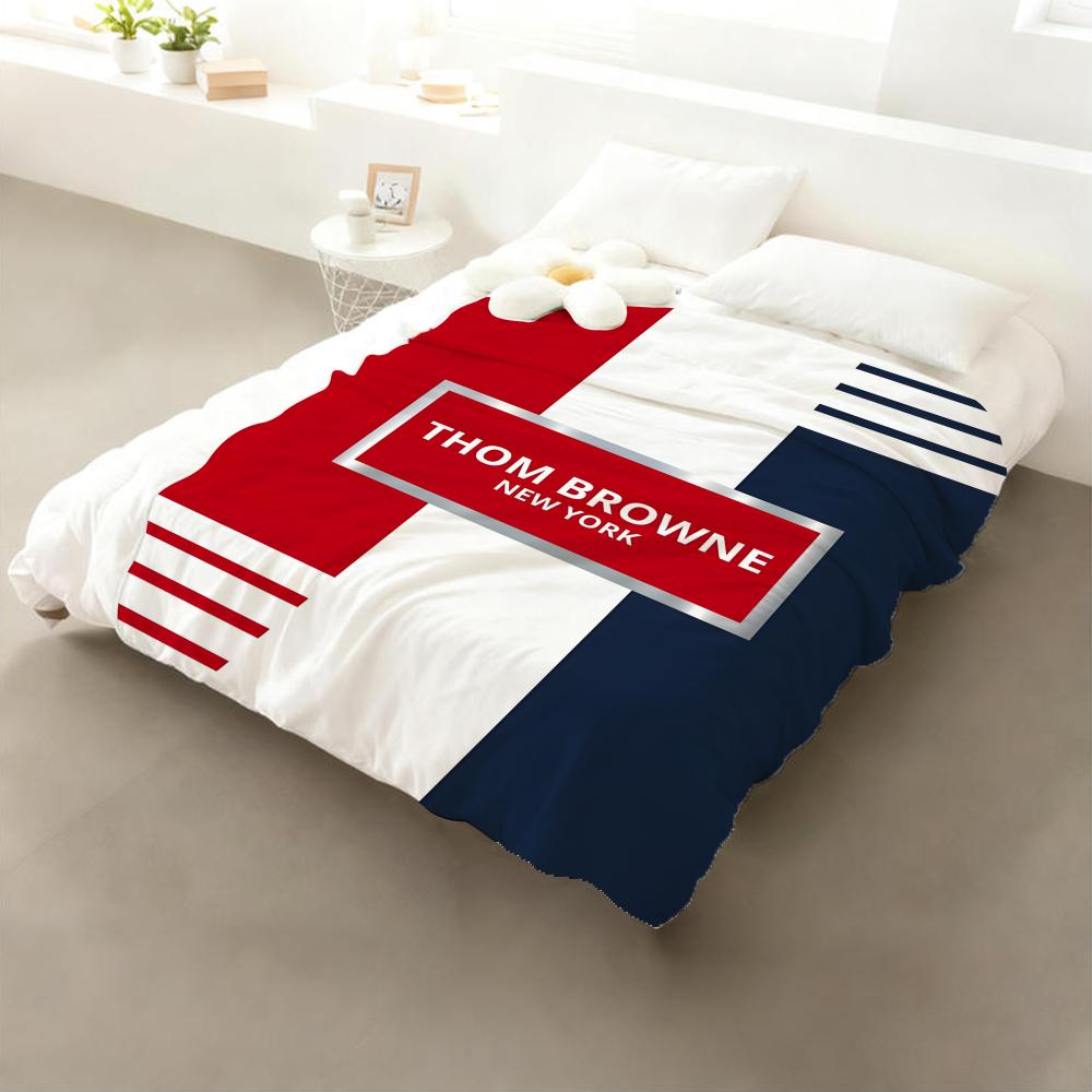 Trendy Brand T-Thom B-browne Throw Cozy Soft Flannel Throw Lightweight Skin-Friendly for Sofa Bed Office & Travel