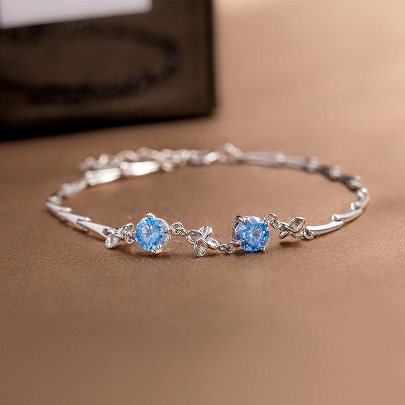 

S925 Серебряный маленький свежий четырехлистный клеверный браслет с цирконом для женщин, простой модный темпераментный цветочный браслет высокого класса Adjustable size