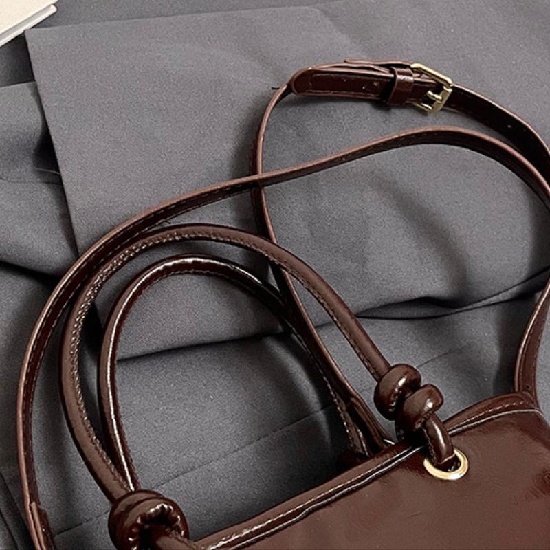 2026 Neue Mode Winter Koreanische Version Trend Schön Einfarbig Lässig Einfach Umhängetasche Schultertasche Tragbar Eimerformtasche Damen